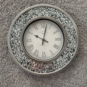 Silver sparkle clock